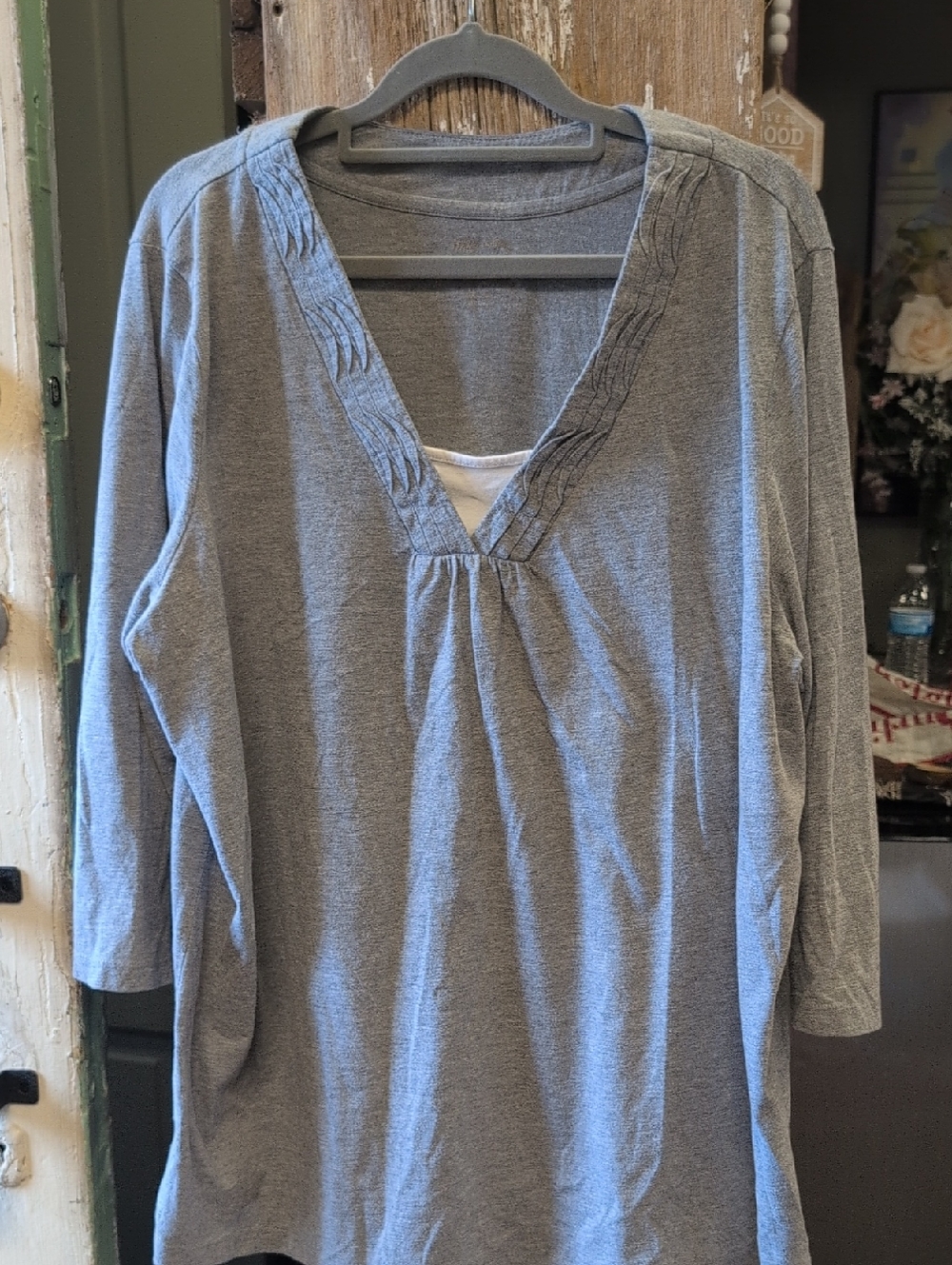 Relaxed V-Neck Gray Tunic Top